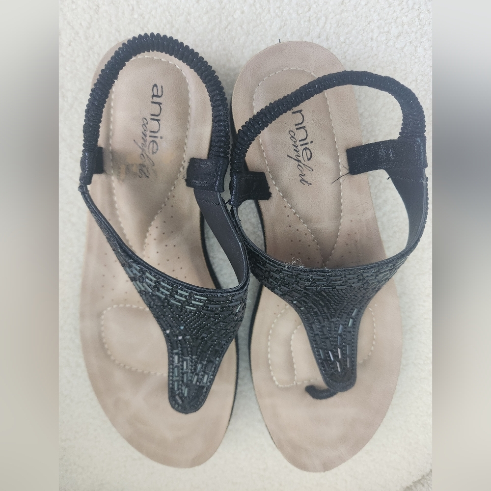 Elegant Black Beaded Women's Sandals - Picture 12 of 17